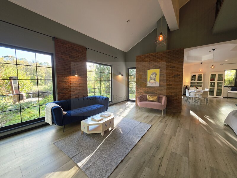 Resedinta exclusivista cu deschidere la Lacul Scrovistea.