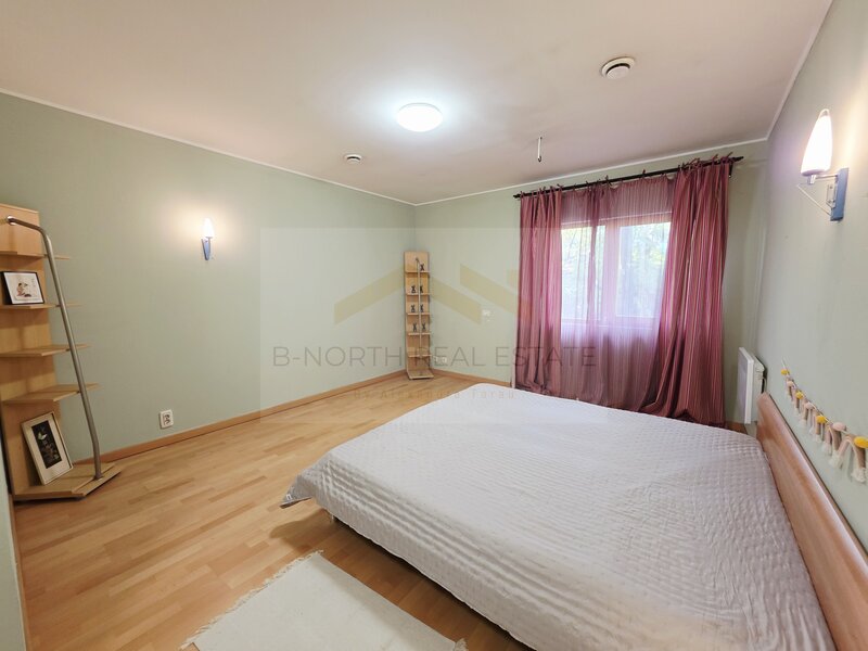 Resedinta exclusivista cu deschidere la Lacul Scrovistea.