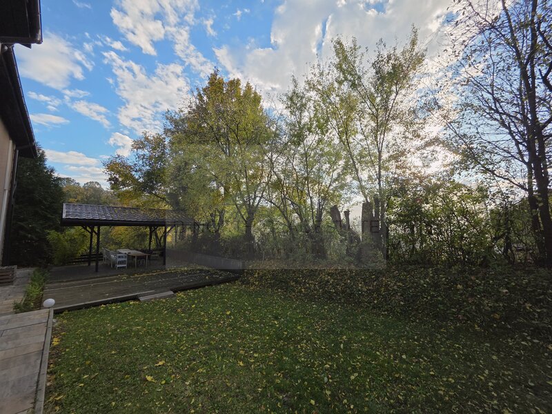 Resedinta exclusivista cu deschidere la Lacul Scrovistea.